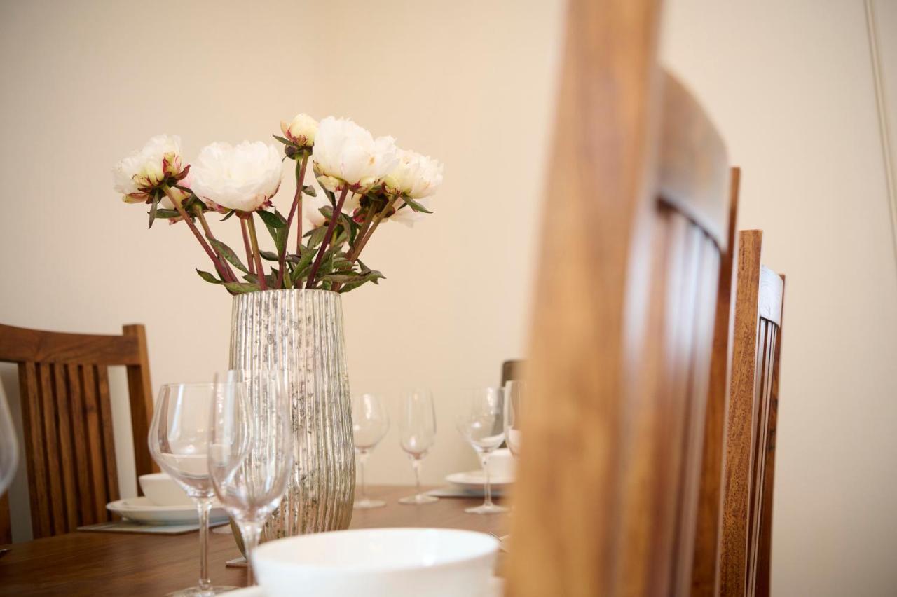 Monkland Cottage 네언 외부 사진